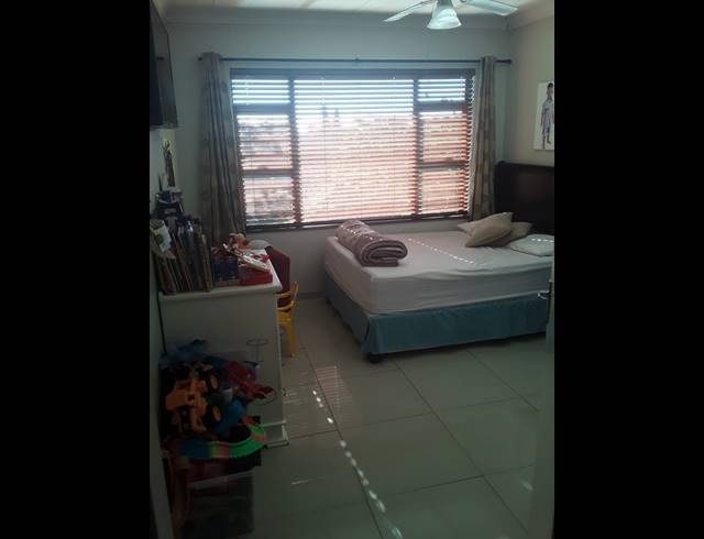 3 BEDROOM FREESTANDING RENTED IN BEREA WEST
